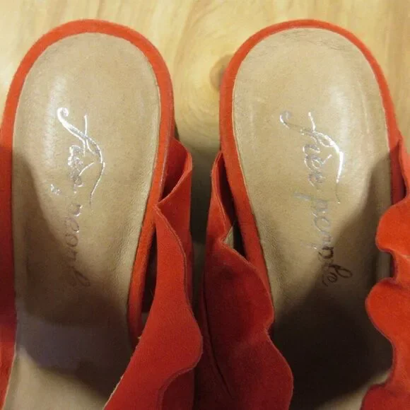 FREE PEOPLE Rosie Ruffle Heels Sz 38 Red Orange Slip On Slide Sandals Block Heel - Picture 4 of 12